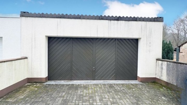 1-2 FH mit Do.Garage in zentraler Lage von St. Ingbert-Rentrisch