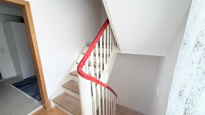 Modernisiertes Einfamilienhaus in zentraler Lage von Merzig mit Garten und Garage