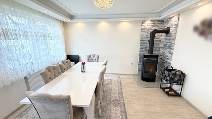 Modernisiertes Einfamilienhaus in zentraler Lage von Merzig mit Garten und Garage