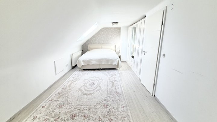 Modernisiertes Einfamilienhaus in zentraler Lage von Merzig mit Garten und Garage