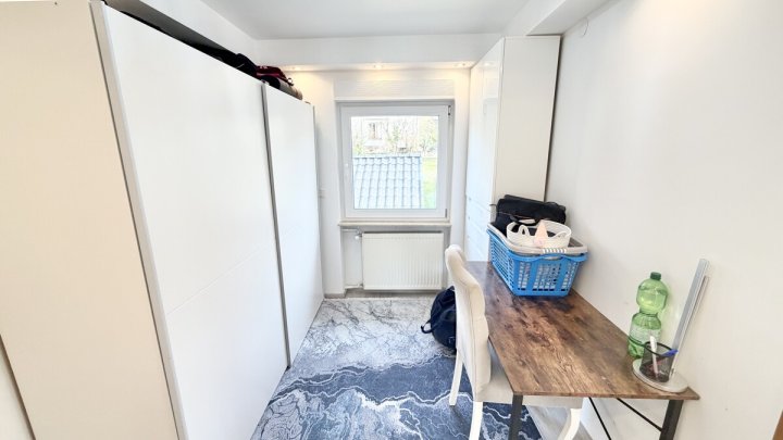 Modernisiertes Einfamilienhaus in zentraler Lage von Merzig mit Garten und Garage