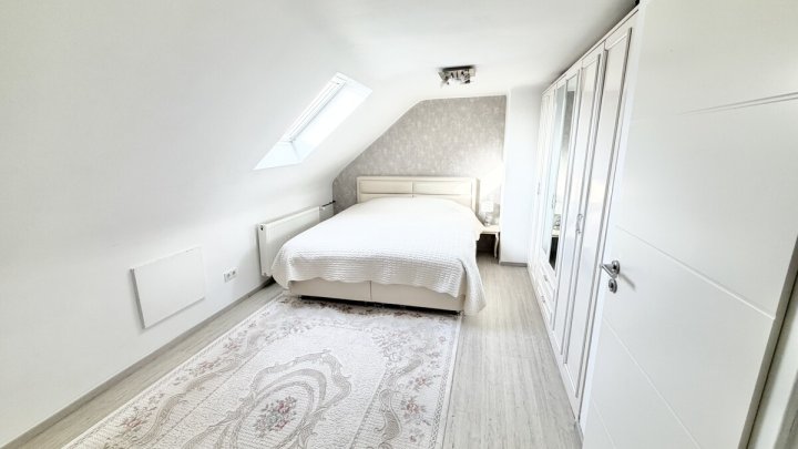 Modernisiertes Einfamilienhaus in zentraler Lage von Merzig mit Garten und Garage