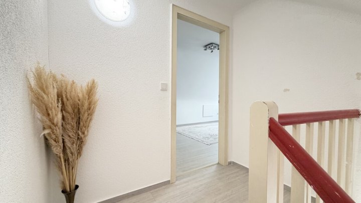 Modernisiertes Einfamilienhaus in zentraler Lage von Merzig mit Garten und Garage