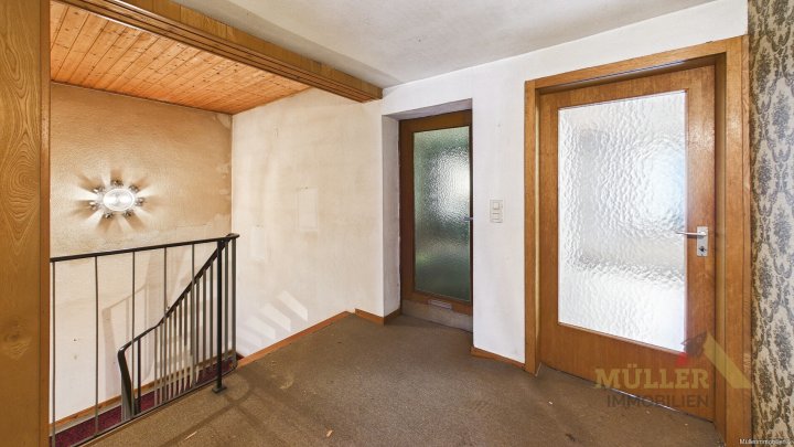 Reihenmittelhaus mit viel Potenzial und großen Garten sucht neuen Besitzer