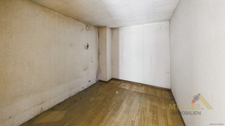 Reihenmittelhaus mit viel Potenzial und großen Garten sucht neuen Besitzer