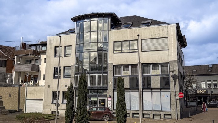 Modern und elegant gehaltene Büroräume mit Aufzug im Herzen von Püttlingen