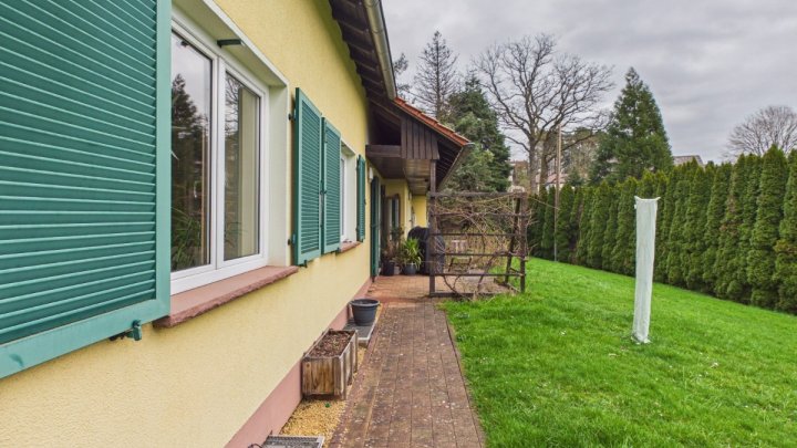 „Freistehendes Einfamilienhaus in idyllischer Waldrandlage – ideal für Pferdeliebhaber