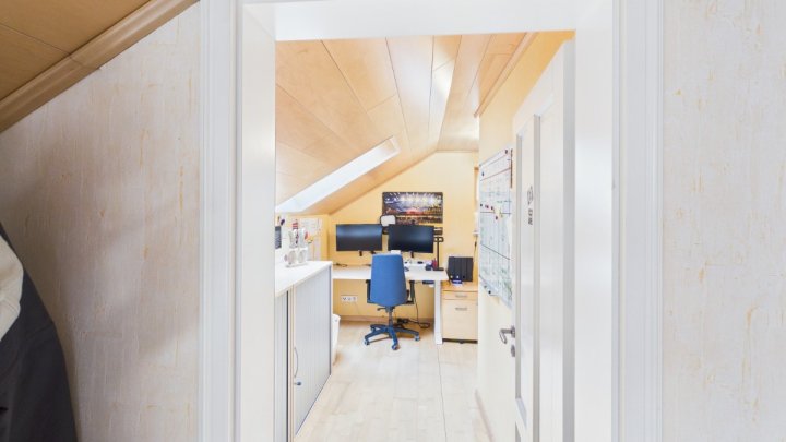 „Freistehendes Einfamilienhaus in idyllischer Waldrandlage – ideal für Pferdeliebhaber