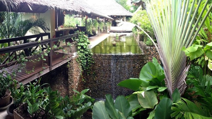 PRIVATE VILLA MIT TRAUMAUSSICHT IN SÜD-THAILAND - ANMIETUNG MAX. 3 WOCHEN