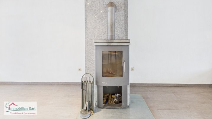 180 M² WOHNFLÄCHE + WEITERE ZIMMER IM UG! WOHNHAUS MIT GARTEN + GARAGE