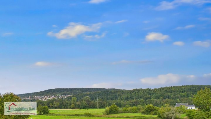 180 M² WOHNFLÄCHE + WEITERE ZIMMER IM UG! WOHNHAUS MIT GARTEN + GARAGE