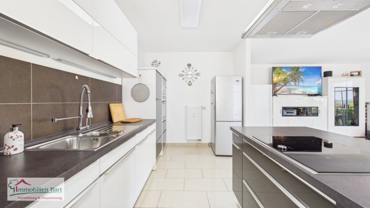 PERL:

TOLLE, HELLE 108 m²  WOHNUNG IN TOP-WOHNLAGE!