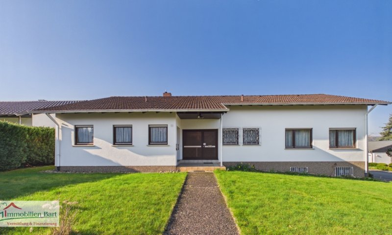 BESSERINGEN: BUNGALOW / 3- 4 SCHLAFZIMMER / GARTEN / EINLIEGERWOHNUNG