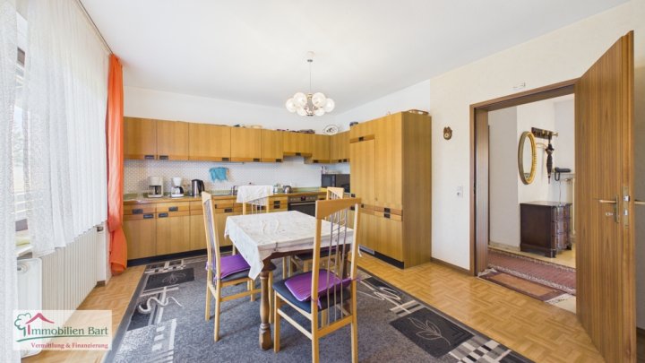 BESSERINGEN: BUNGALOW / 3- 4 SCHLAFZIMMER / GARTEN / EINLIEGERWOHNUNG