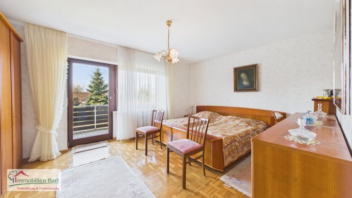 BESSERINGEN: BUNGALOW / 3- 4 SCHLAFZIMMER / GARTEN / EINLIEGERWOHNUNG