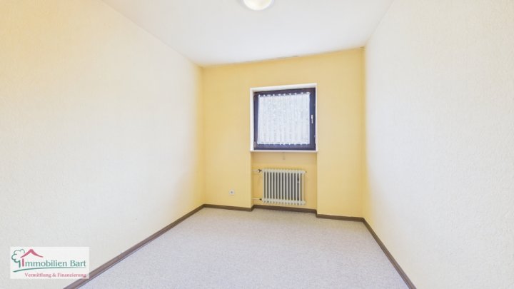 BESSERINGEN: BUNGALOW / 3- 4 SCHLAFZIMMER / GARTEN / EINLIEGERWOHNUNG