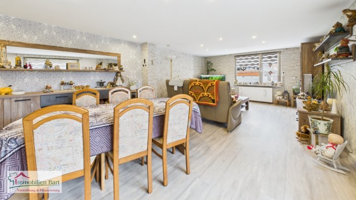 15 MIN-BIS L-REMICH/SCHENGEN: WOHNHAUS MIT GARAGE UND GARTEN