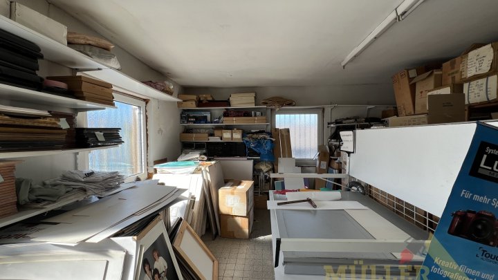 Wohn- und Geschäftshaus in Top-Lage von Schwalbach (ca. 323 m² Gewerbe- und ca. 187 m² Wohnfläche)