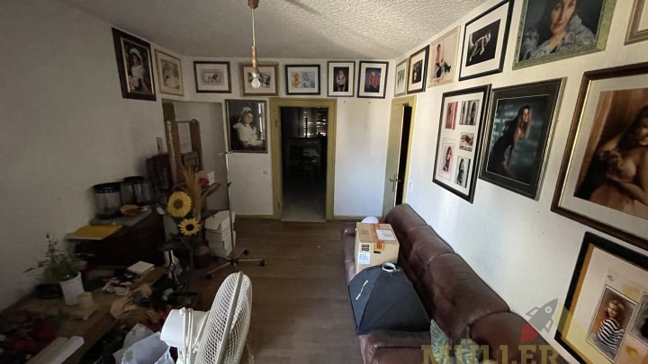 Wohn- und Geschäftshaus in Top-Lage von Schwalbach (ca. 323 m² Gewerbe- und ca. 187 m² Wohnfläche)