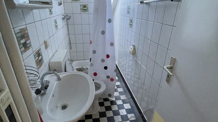 Wohn- und Geschäftshaus in Top-Lage von Schwalbach (ca. 323 m² Gewerbe- und ca. 187 m² Wohnfläche)