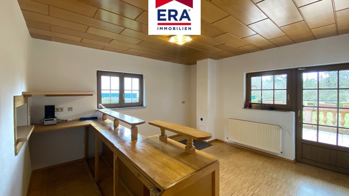 KEINE VERMITTLUNGSGEBÜHREN - EINFAMILIENHAUS AM SEE IN HOLVING/FR, HIRBACHER WEIHER