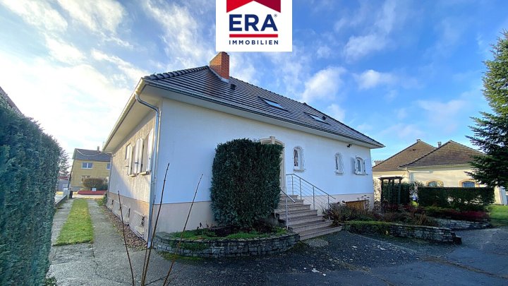 KEINE VERMITTLUNGSGEBÜHREN ! FREISTEHENDES EINFAMILIENHAUS IN SARREGUEMINES/FR, NÄHE SB