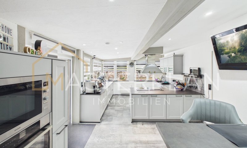 2 Wohnungen. 1 Traumgrundstück. Unzählige Möglichkeiten