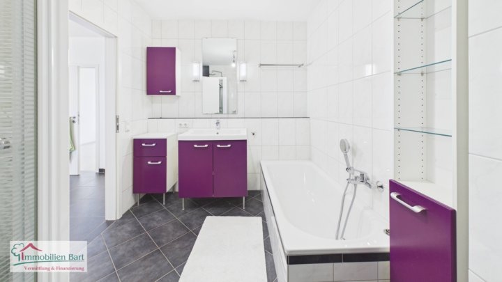 DIREKTE GRENZE L-REMICH/L-SCHENGEN: GEPFLEGTE 3ZKB WOHNUNG MIT CARPORT IN PERL-BESCH!