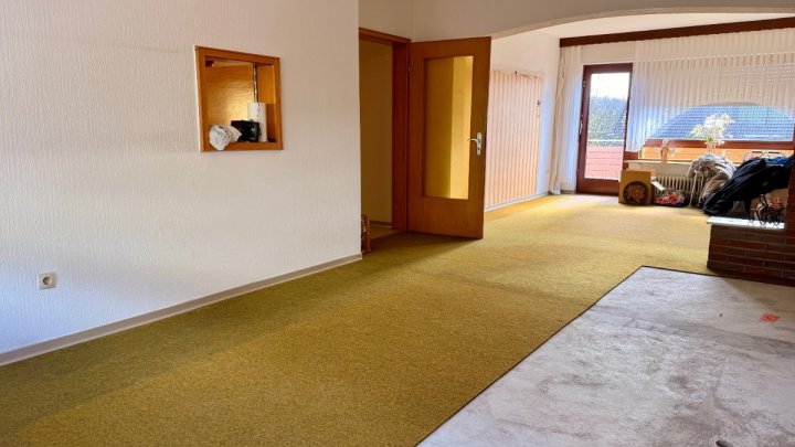 Ein- bis Zweifamilienhaus in Friedrichsthal auf insgesamt ca. 163 m² mit sonnigem Garten