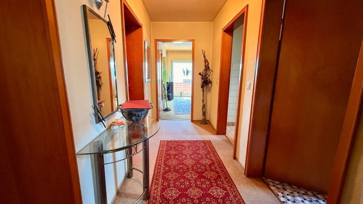 Ein- bis Zweifamilienhaus in Friedrichsthal auf insgesamt ca. 163 m² mit sonnigem Garten