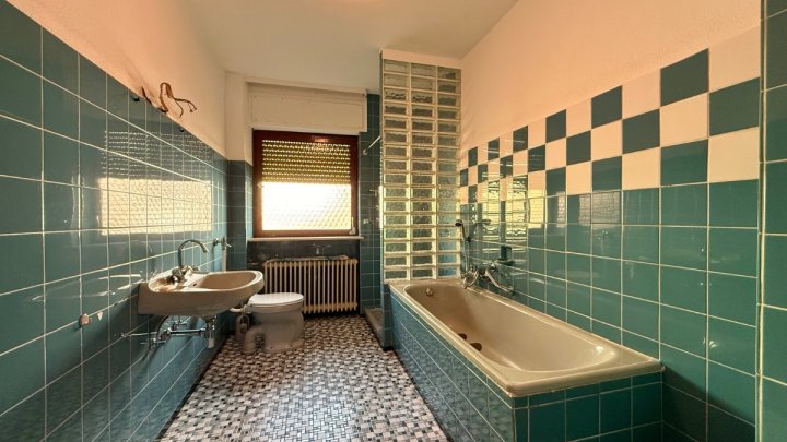 Ein- bis Zweifamilienhaus in Friedrichsthal auf insgesamt ca. 163 m² mit sonnigem Garten