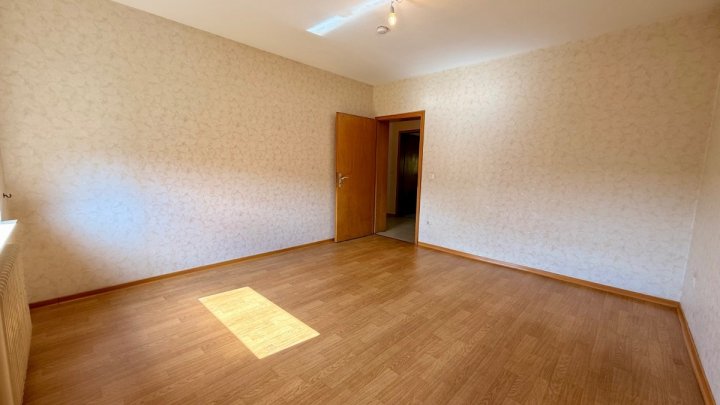 Ein- bis Zweifamilienhaus in Friedrichsthal auf insgesamt ca. 163 m² mit sonnigem Garten