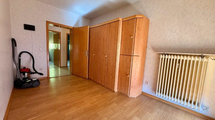 Ein- bis Zweifamilienhaus in Friedrichsthal auf insgesamt ca. 163 m² mit sonnigem Garten