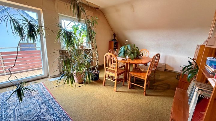 Ein- bis Zweifamilienhaus in Friedrichsthal auf insgesamt ca. 163 m² mit sonnigem Garten