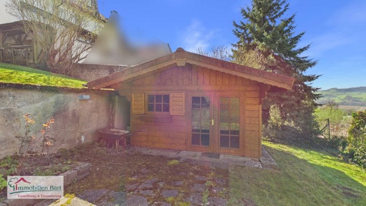 GRENZNÄHE: BUNGALOW MIT EINLIEGERWOHNUNG IN TOP WOHNLAGE MIT FERNSICHT!