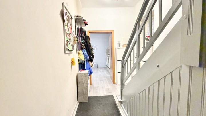 Freistehendes Einfamilienhaus mit Garten & Stellplätzen in Quierschied