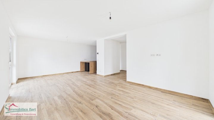 GRENZE LUXEMBURG: NEUE WOHNUNG MIT BALKON UND 33 M² GARAGE!