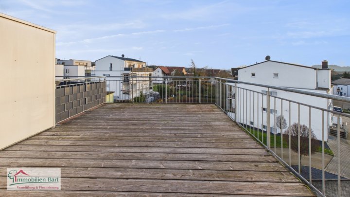 NEUWERTIGE 92 M² WOHNUNG / TIEFGARAGE / 2 SCHLAFZIMMER / 2 BÄDER