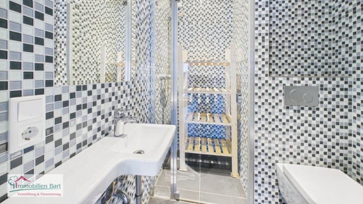 NEUWERTIGE 92 M² WOHNUNG / TIEFGARAGE / 2 SCHLAFZIMMER / 2 BÄDER