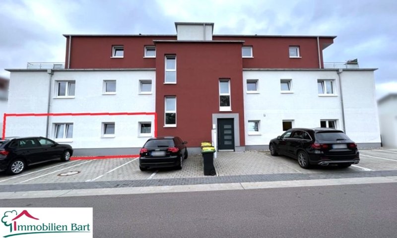 NEUWERTIGE 97 M² EG WOHNUNG, 2 SZ, RUHIGE WOHNLAGE!