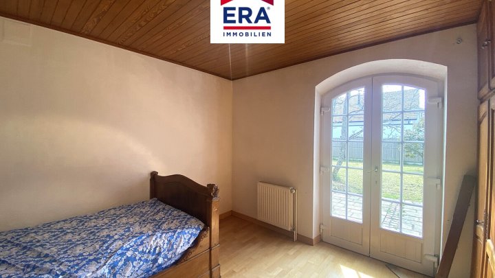 KEINE VERMITTLUNGSGEBÜHREN-EINFAMILIENHAUS MIT PFERDEHALTUNG, NEUFGRANGE/FR, NÄHE SB