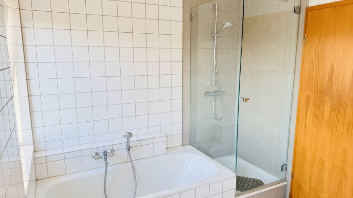 Attraktive und gut geschnittene 3 ZKB-Wohnung in zentraler Lage von Siersburg zu vermieten