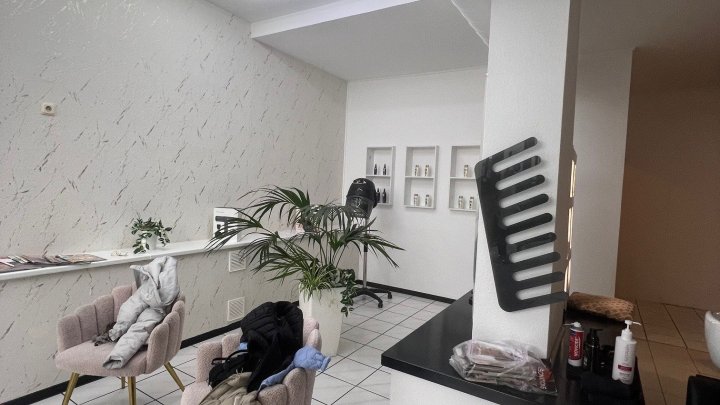 Attraktives Ladenlokal im Herzen von Schwalbach - Moderne Fläche mit idealer Ausstattung für Ihren Einzelhandel