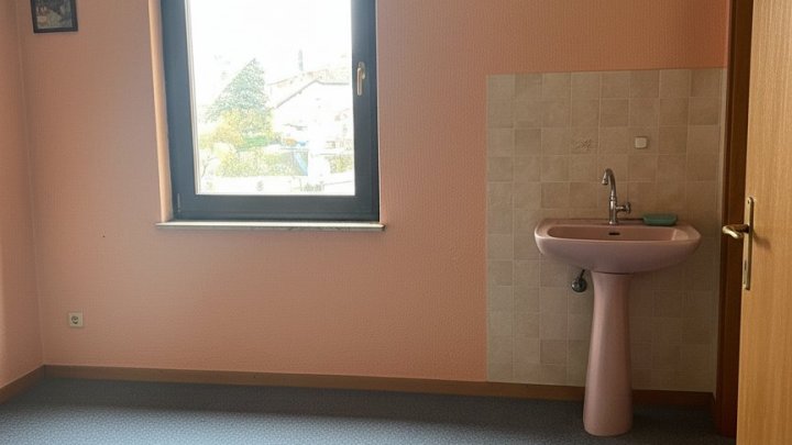 Renovierungsbedürftiges 1- Familienhaus in Wadgassen  mit viel Potenzial