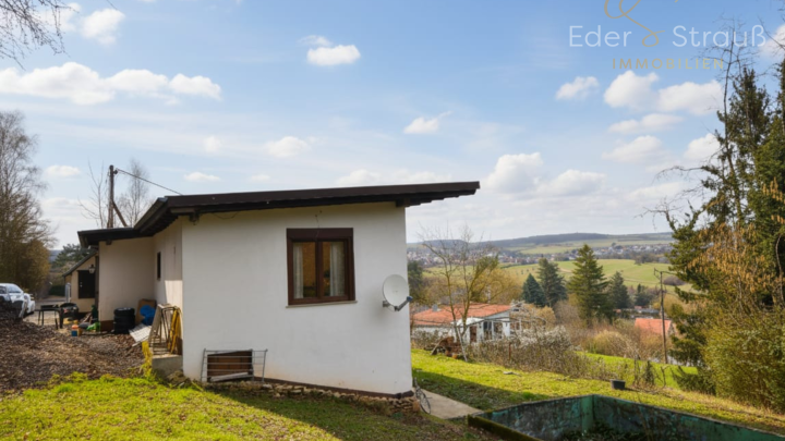 Wohnen mit Weitblick: Einfamilienhaus auf 2.050 m² Grundstück in ruhiger Lage von Kleinblittersdorf