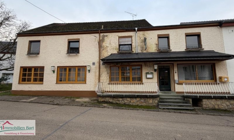 GRENZE LUXEMBURG: EHEMALIGE GASTSTÄTTE MIT VIEL PLATZ