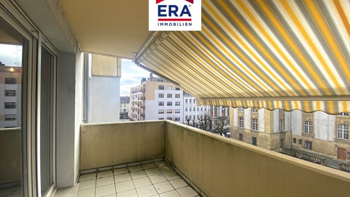 OHNE VERMITTLUNGSGEBÜHREN - EIGENTUMSWOHNUNG MIT BALKON IM ZENTRUM VON SARREGUEMINES/FR, NÄHE SB