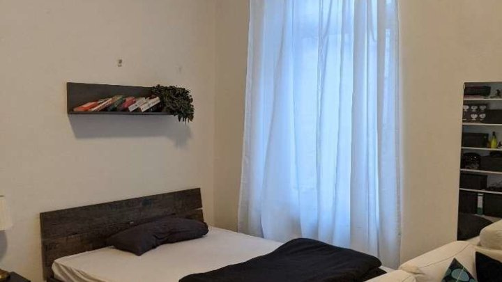 Vermietetes Wohn- und Geschäftshaus mit 10 Einheiten, Top-Rendite in guter Lage