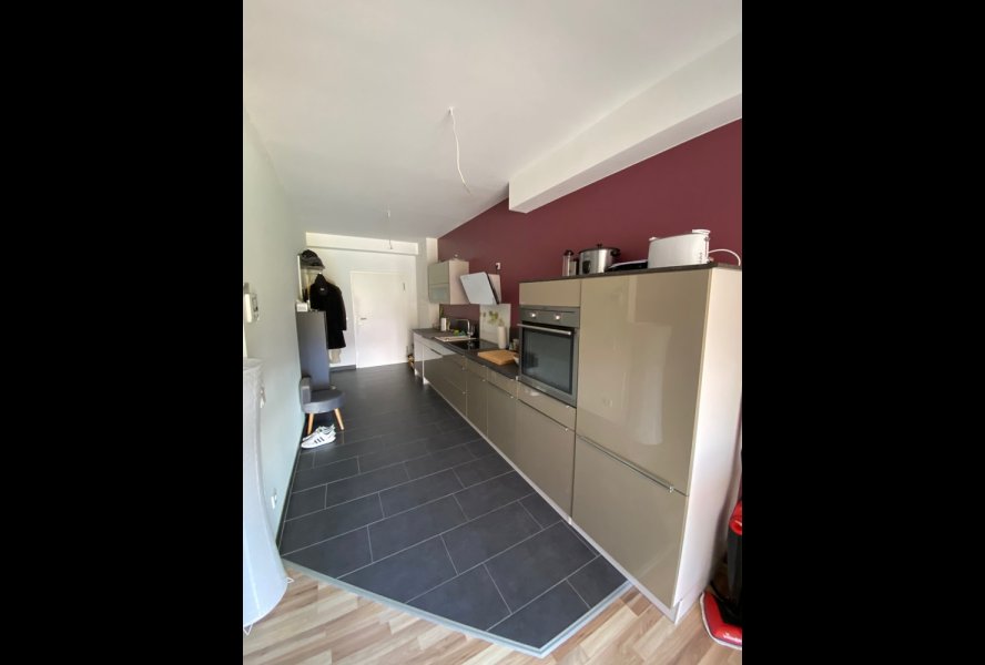 Diele mit Einbauküche