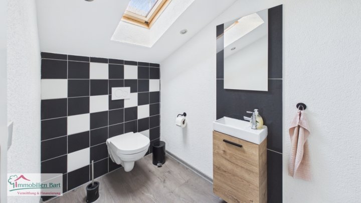 GRENZNÄHE: HOLZHAUS (230 M² WFL., ENERGIE: A+) / 5 - 6 SCHLAFZ./ TOP WOHNLAGE BEI SAARBURG